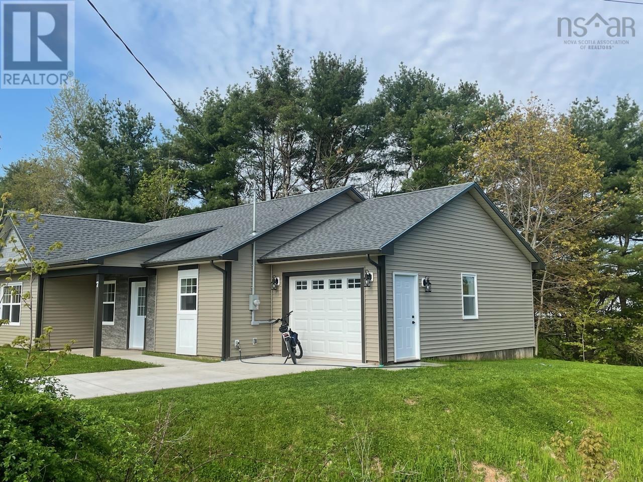 7 Daphne Court, New Minas, Nova Scotia  B4N 5J9 - Photo 2 - 202405894