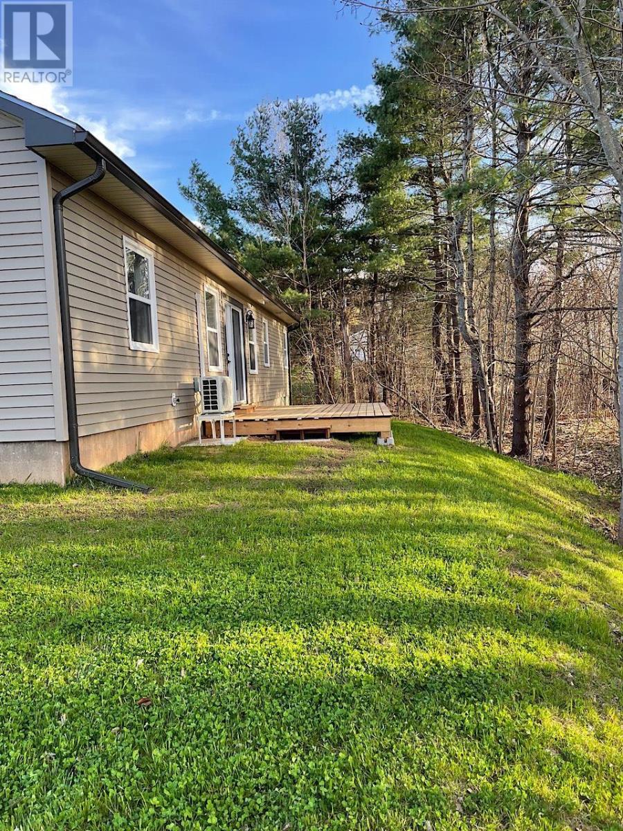 7 Daphne Court, New Minas, Nova Scotia  B4N 5J9 - Photo 3 - 202405894