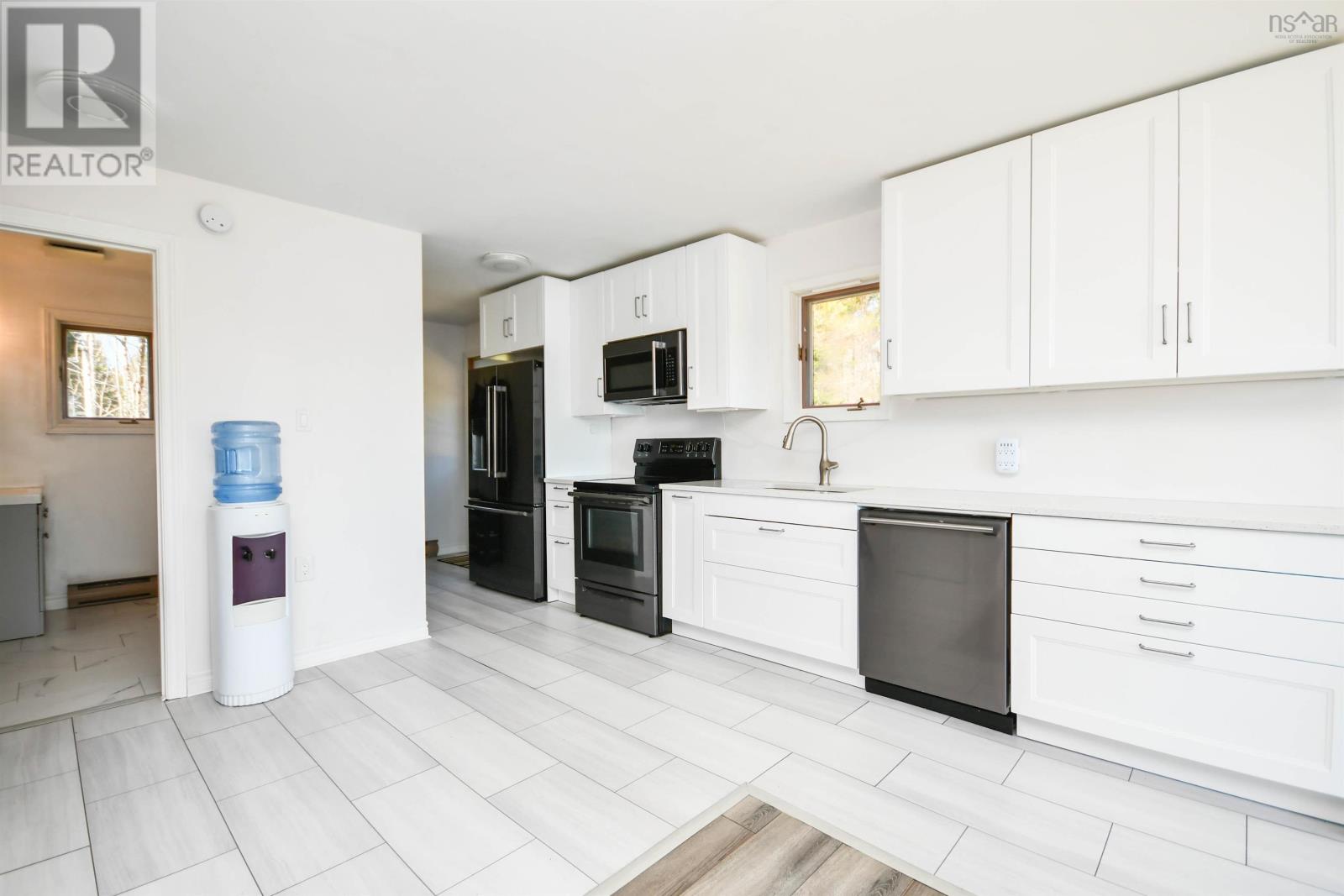 230 Douglaswood Drive, Lakelands, Nova Scotia  B0N 1Z0 - Photo 16 - 202405900