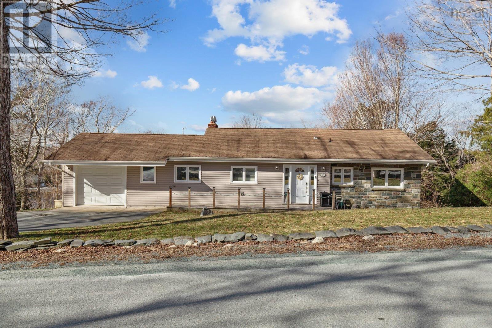 15 River Drive, Lake Echo, Nova Scotia  B3E 1C8 - Photo 1 - 202405839