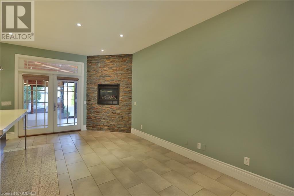 2377 Ontario Street, Oakville, Ontario  L6L 1A6 - Photo 6 - 40560858