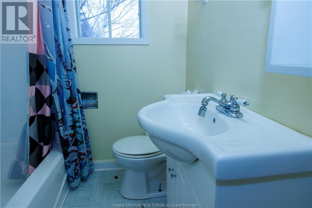 369 St-Pierre Est, Caraquet, New Brunswick  E1W 1B4 - Photo 15 - M158322