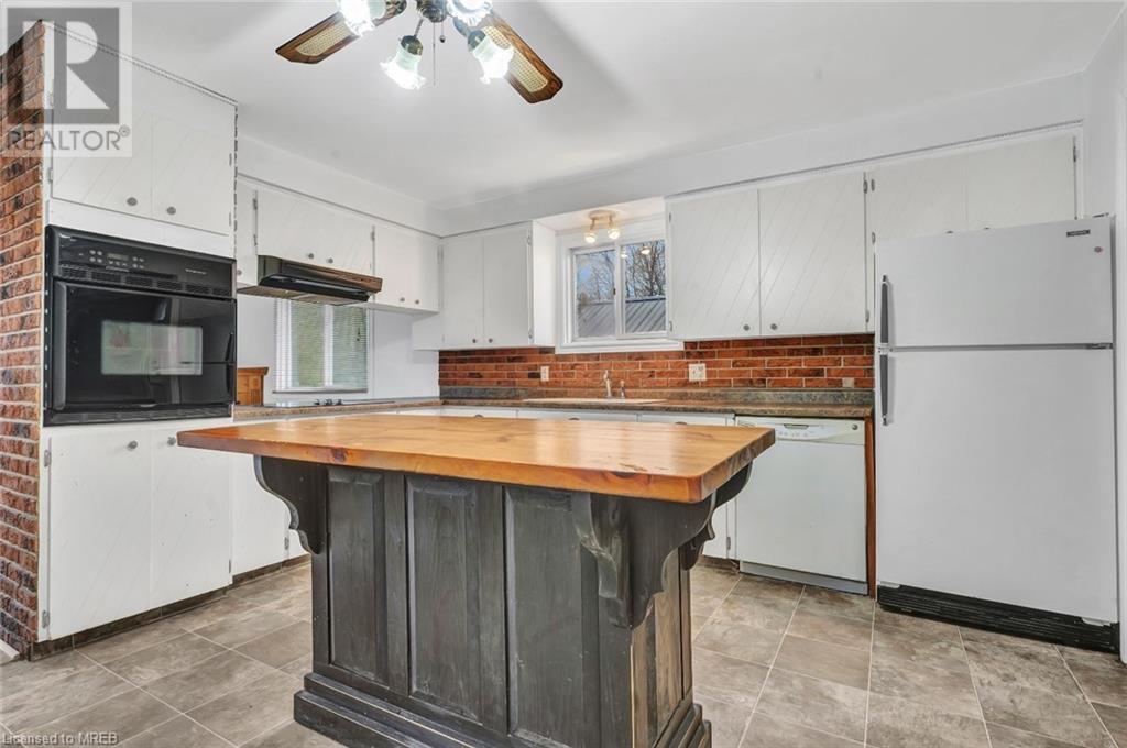 20 Walnut Street, Zurich, Ontario  N0M 2T0 - Photo 16 - 40562166