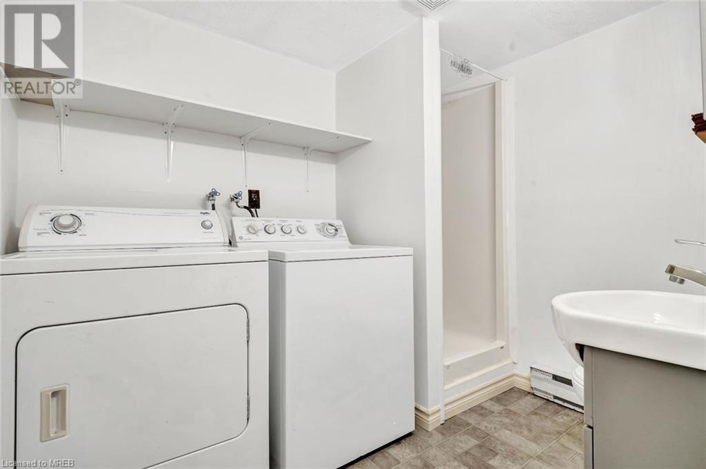 20 Walnut Street, Zurich, Ontario  N0M 2T0 - Photo 33 - 40562166