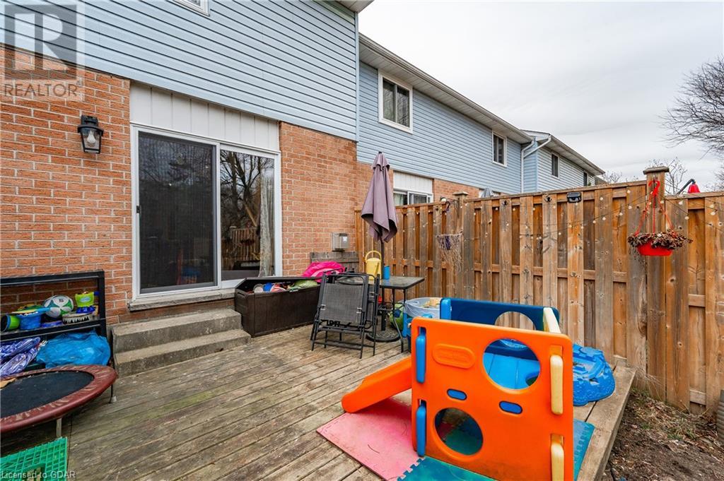 80 Ferman Dr Drive Unit# 38, Guelph, Ontario  N1H 8B3 - Photo 36 - 40554787