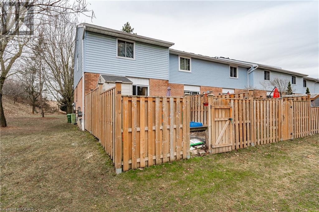 80 Ferman Dr Drive Unit# 38, Guelph, Ontario  N1H 8B3 - Photo 39 - 40554787