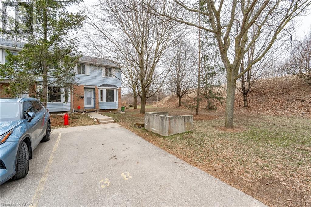 80 Ferman Dr Drive Unit# 38, Guelph, Ontario  N1H 8B3 - Photo 4 - 40554787