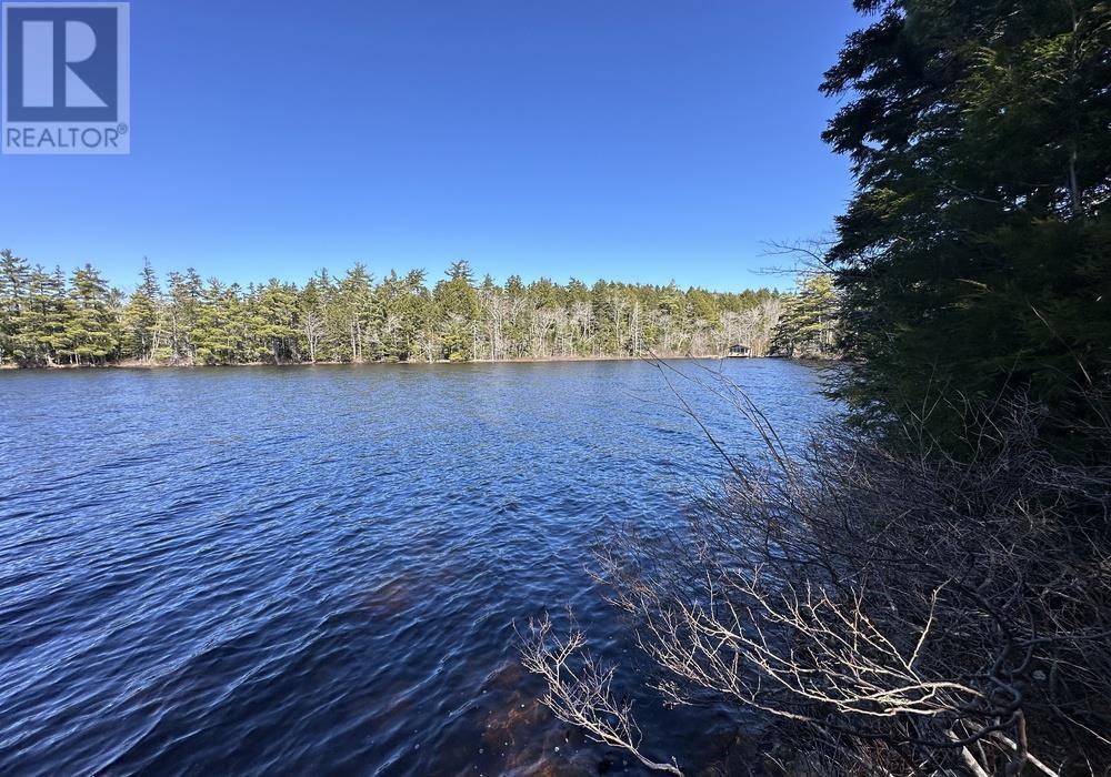 8 Bolivar Road, Waterloo, Nova Scotia  B4V 8M5 - Photo 2 - 202405942