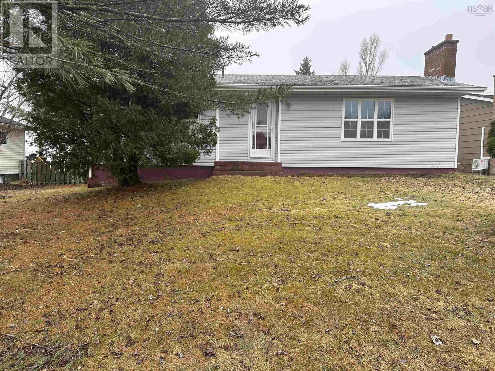 19 Oak Crescent, Port Hawkesbury, Nova Scotia  B9A 3H5 - Photo 1 - 202405955