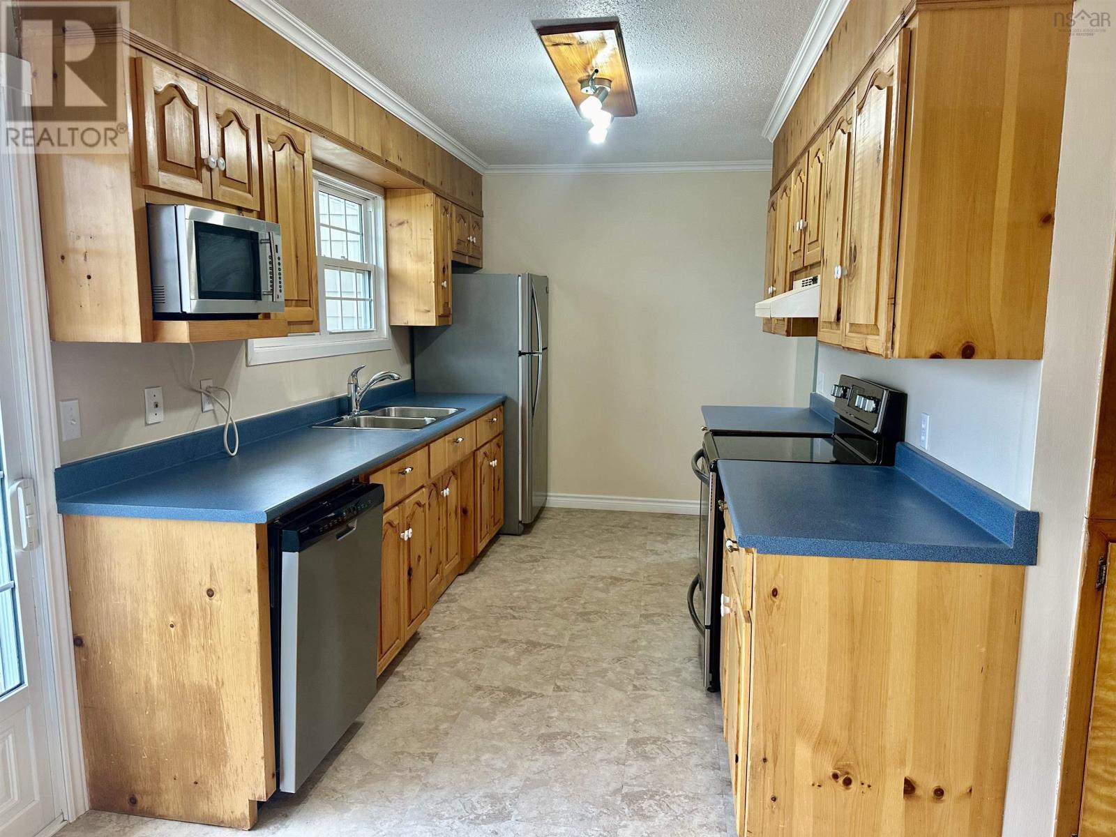19 Oak Crescent, Port Hawkesbury, Nova Scotia  B9A 3H5 - Photo 3 - 202405955