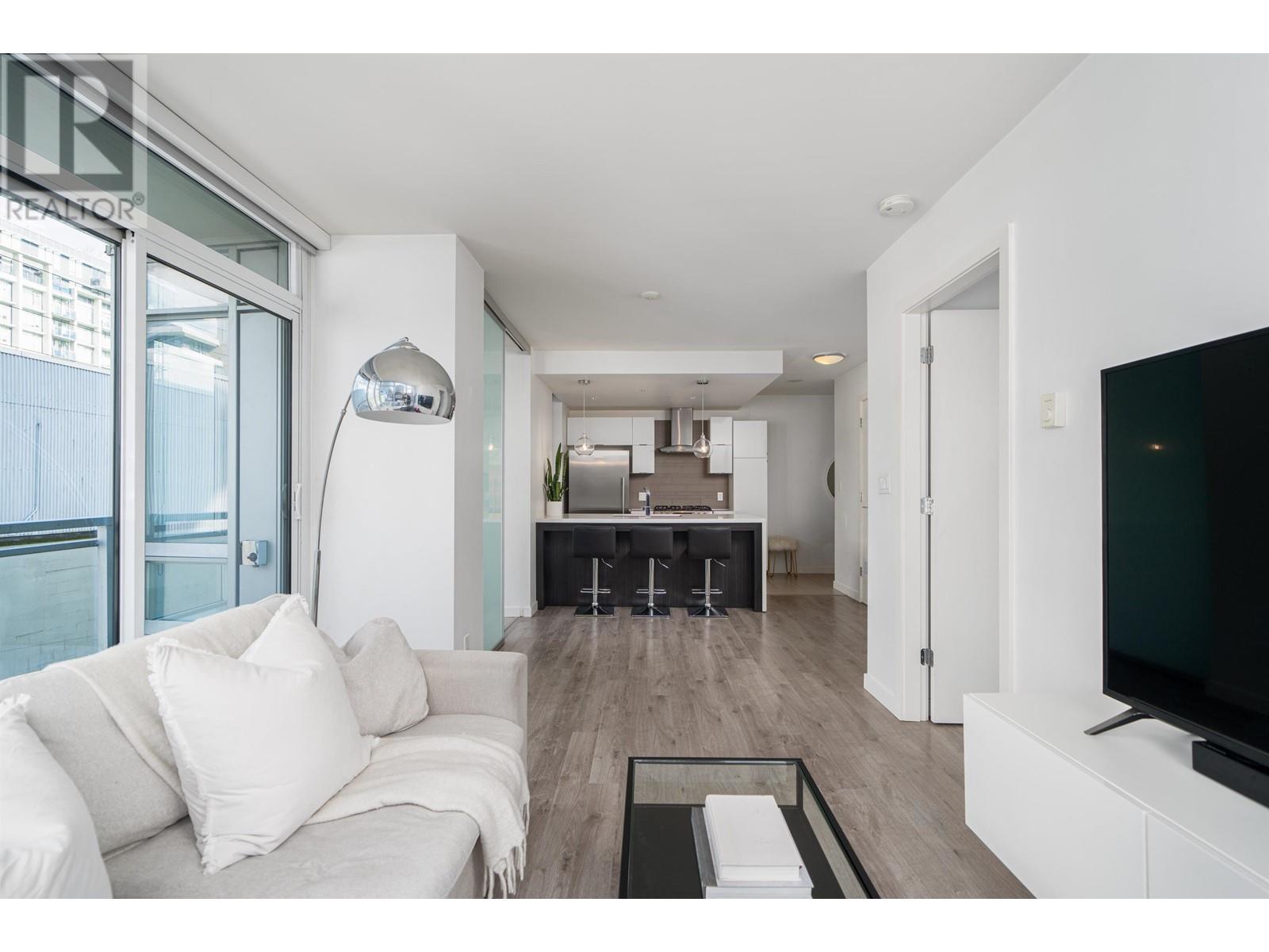 302 1775 Quebec Street, Vancouver, British Columbia  V5T 0E3 - Photo 5 - R2865504