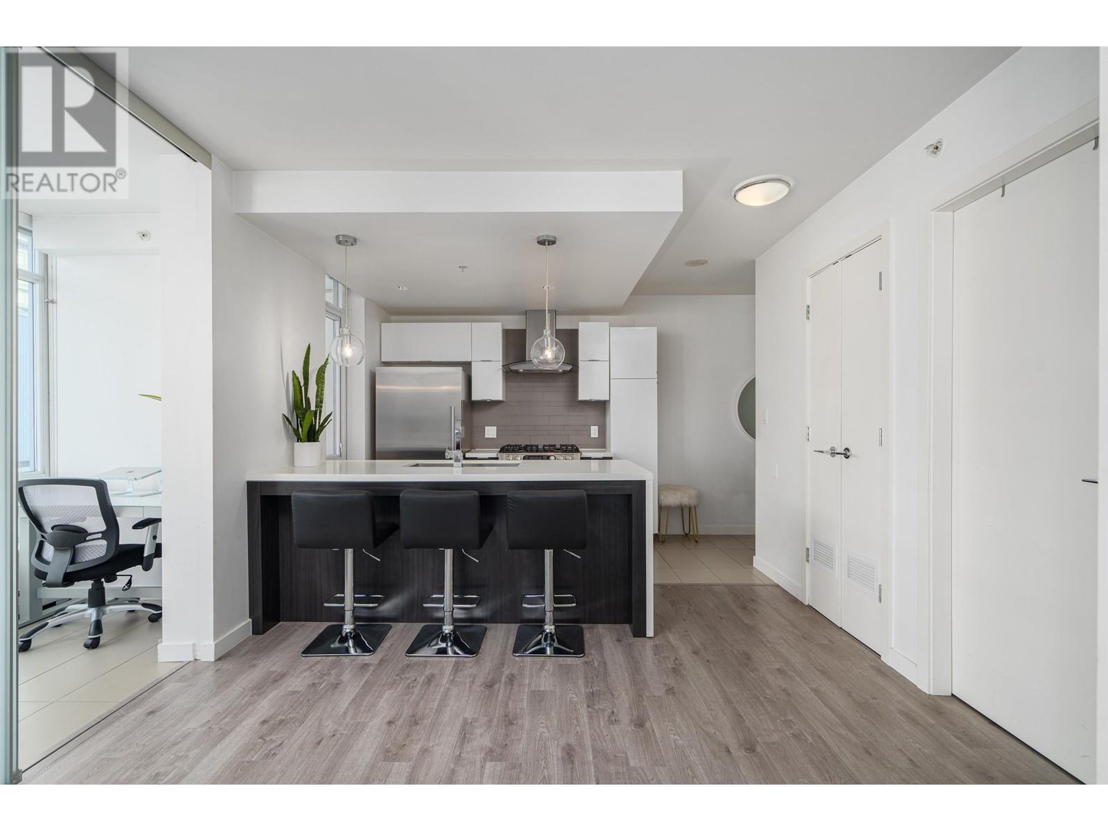 302 1775 Quebec Street, Vancouver, British Columbia  V5T 0E3 - Photo 6 - R2865504