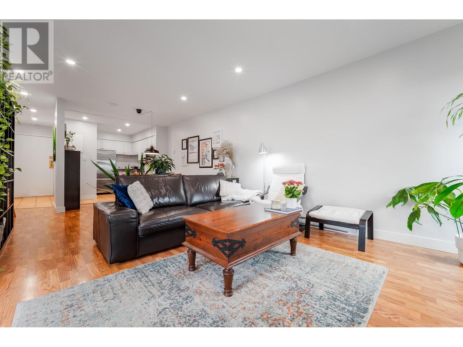301 1717 Haro Street, Vancouver, British Columbia  V6G 1H1 - Photo 5 - R2865543