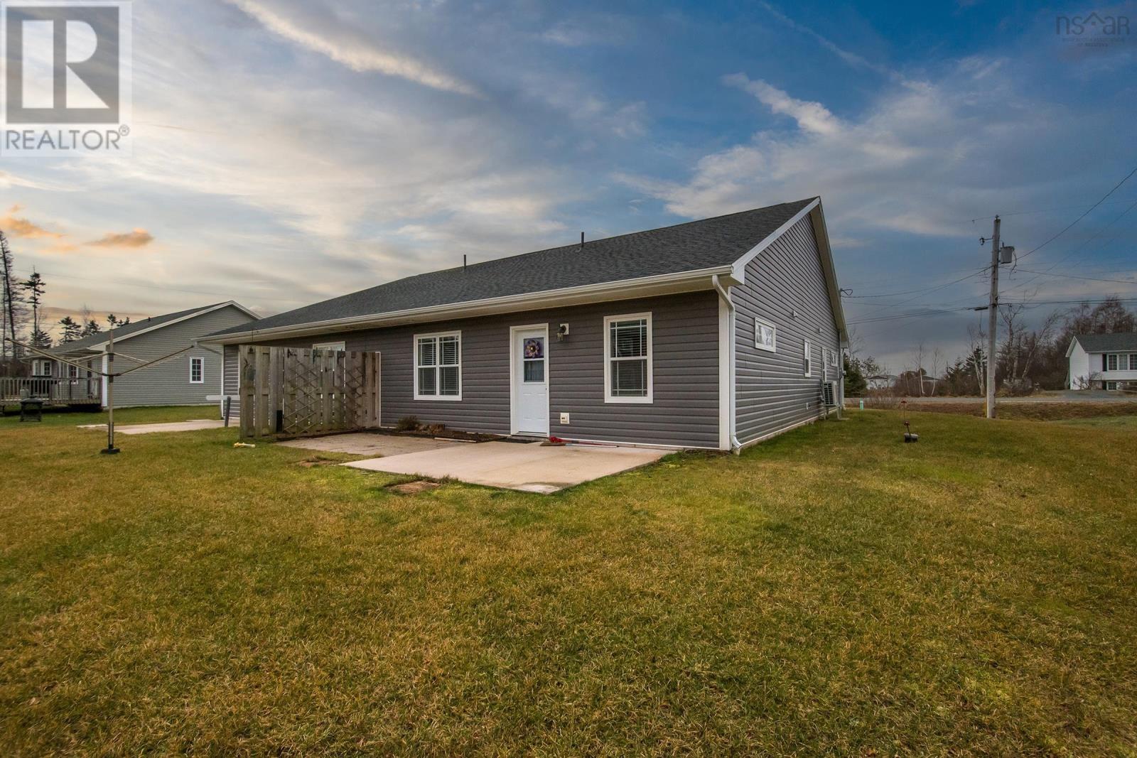 10 & 12 Corey Drive, Brookside, Nova Scotia  B2N 6G7 - Photo 3 - 202405949