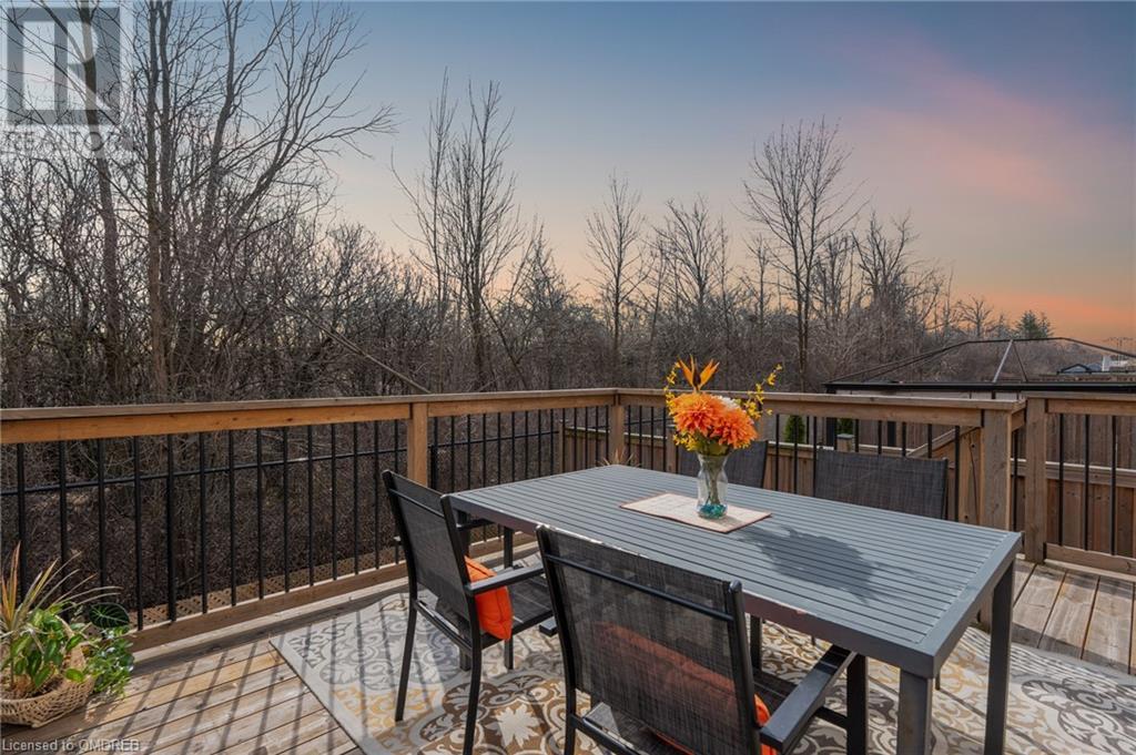 152 Echovalley Drive, Stoney Creek, Ontario  L8J 0H2 - Photo 4 - 40554285