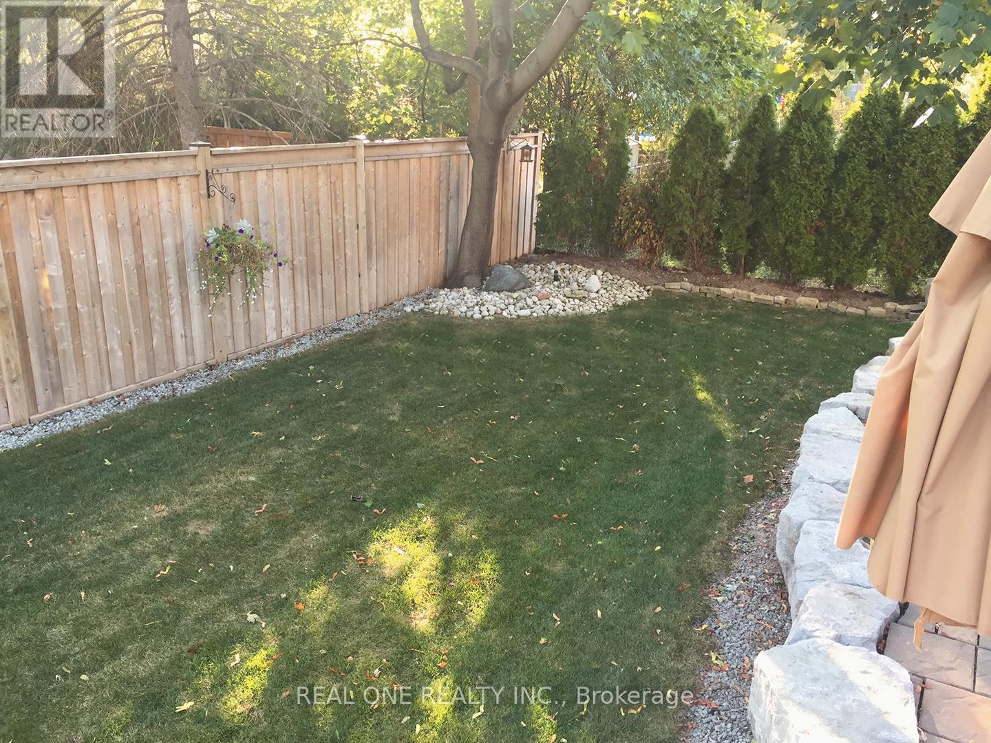 1216 Holton Heights Dr, Oakville, Ontario  L6H 2E7 - Photo 40 - W8197216