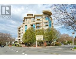 101 605 Douglas St, victoria, British Columbia