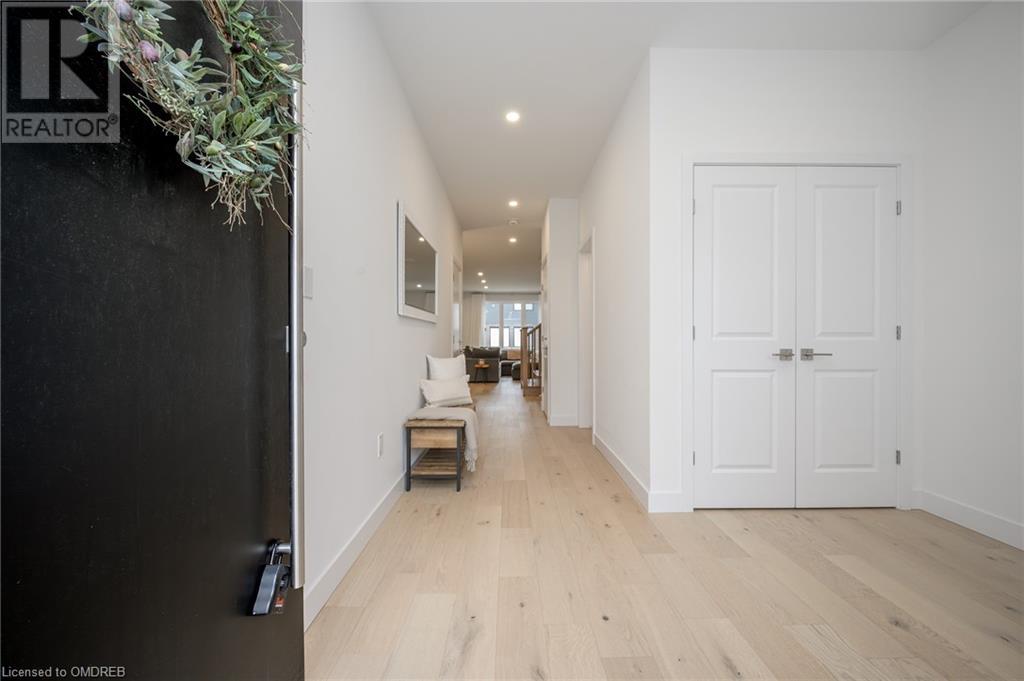 396 Springbrook Avenue, Ancaster, Ontario  L9G 3K9 - Photo 2 - 40565466