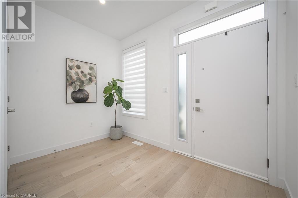 396 Springbrook Avenue, Ancaster, Ontario  L9G 3K9 - Photo 3 - 40565466