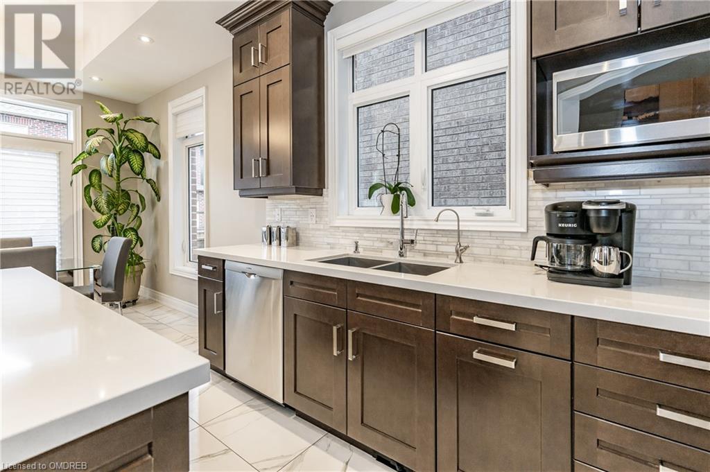 3048 Parsonage Crescent, Oakville, Ontario  L6H 7C5 - Photo 5 - 40564588