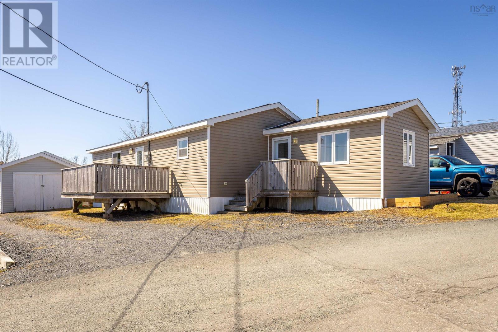 10 Hillside Drive, Harrietsfield, Nova Scotia  B3V 1A8 - Photo 1 - 202405968