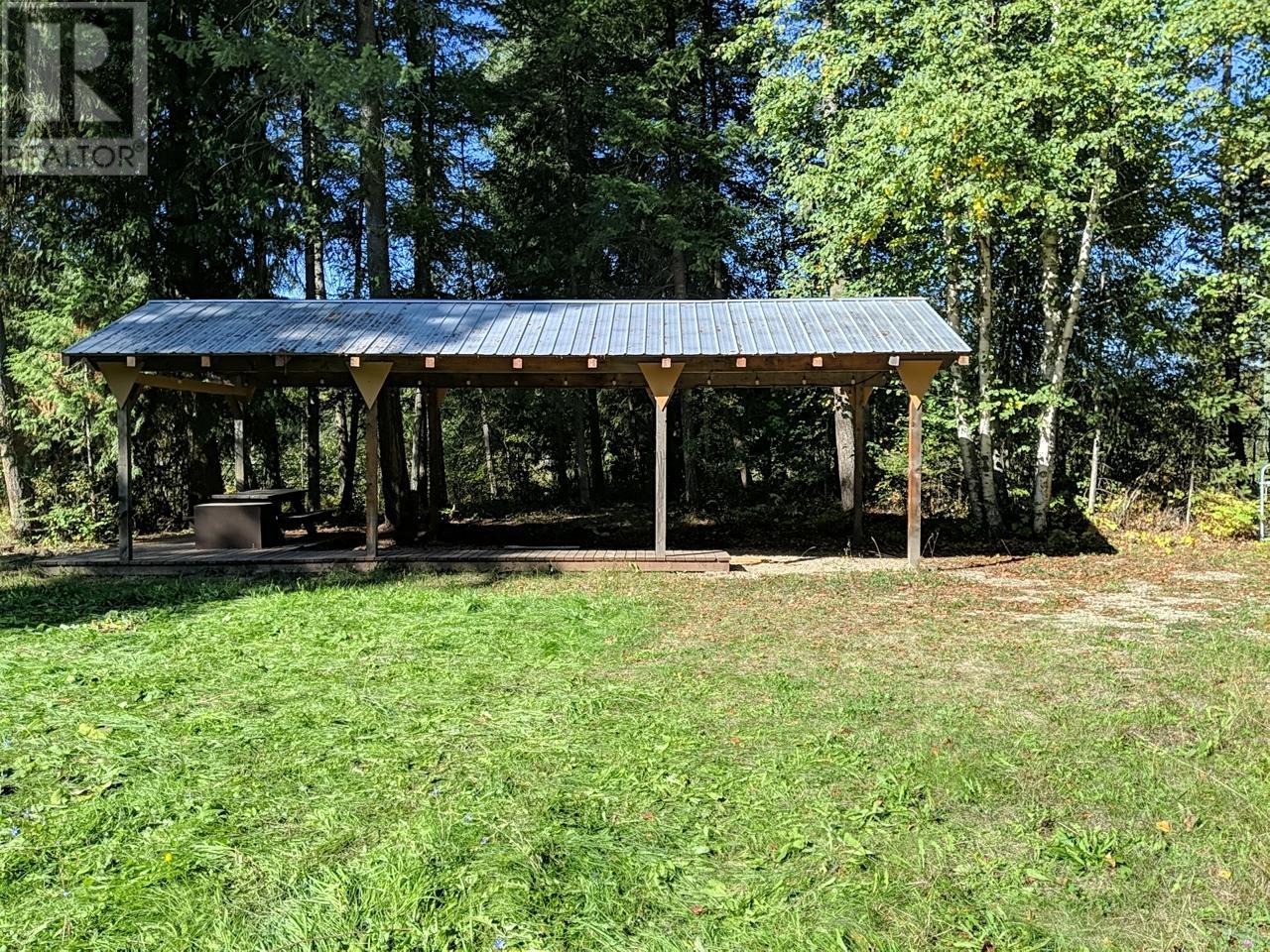 1401 Davy Road, Clearwater, British Columbia  V0E 1N1 - Photo 2 - 177540