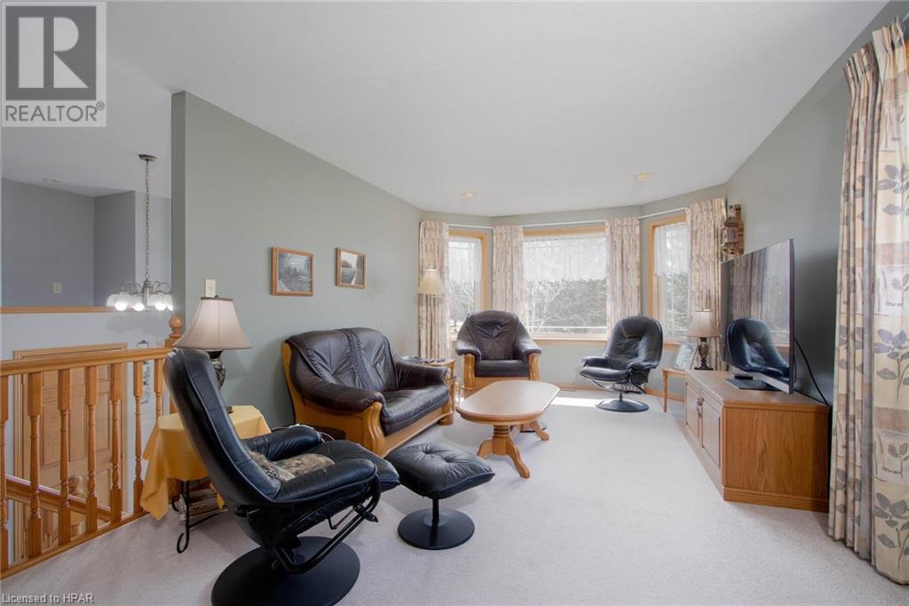 226 Jordan Crescent, Mitchell, Ontario  N0K 1N0 - Photo 5 - 40561524