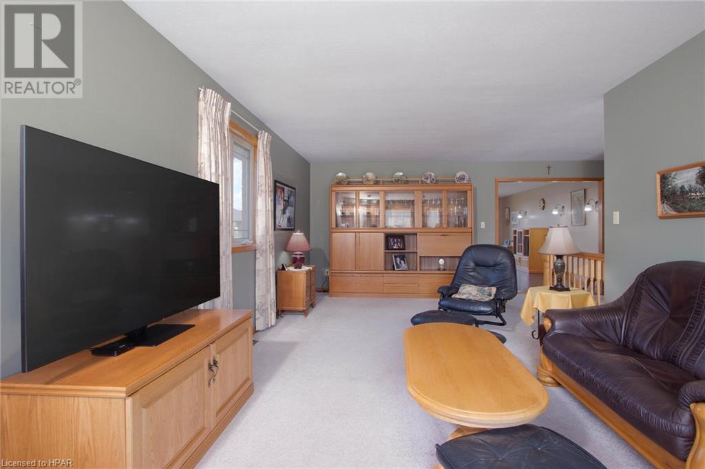 226 Jordan Crescent, Mitchell, Ontario  N0K 1N0 - Photo 7 - 40561524