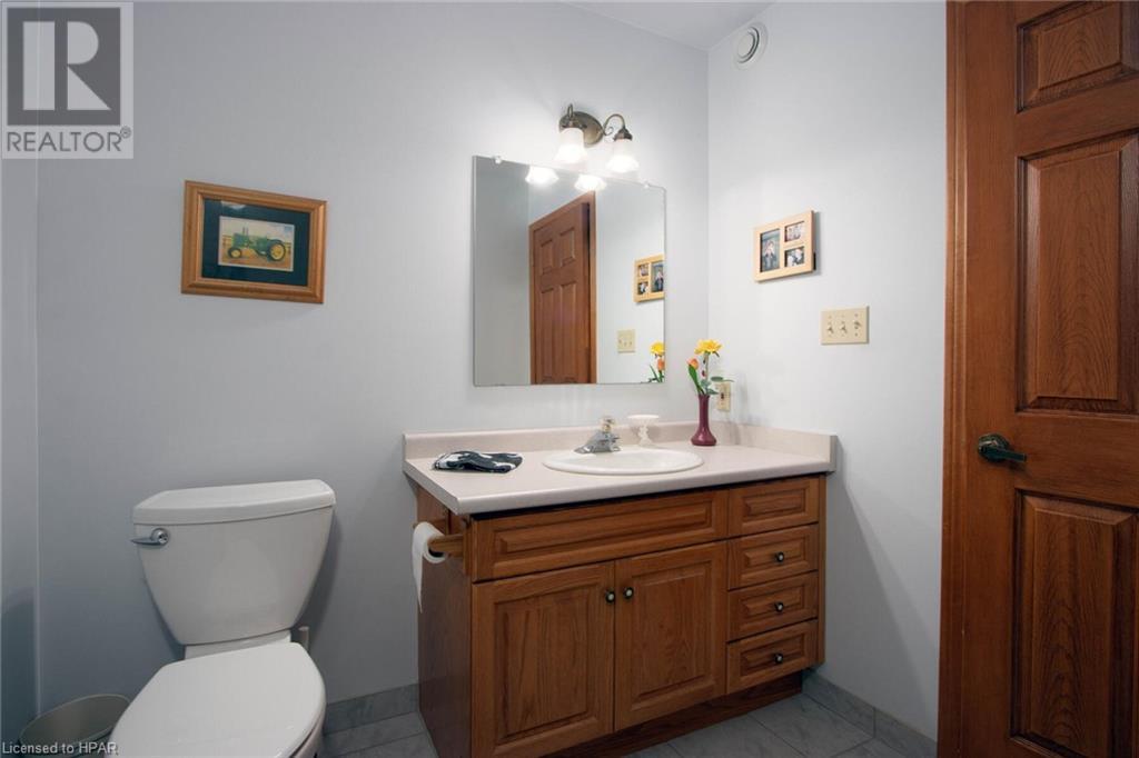 226 Jordan Crescent, Mitchell, Ontario  N0K 1N0 - Photo 17 - 40561524