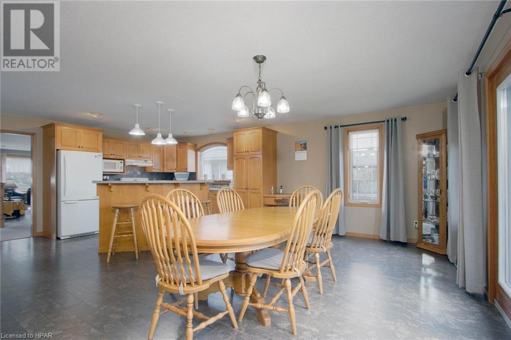 226 Jordan Crescent, Mitchell, Ontario  N0K 1N0 - Photo 13 - 40561524