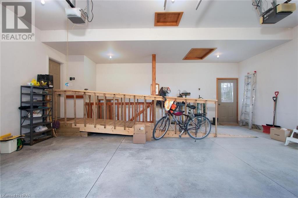 226 Jordan Crescent, Mitchell, Ontario  N0K 1N0 - Photo 38 - 40561524