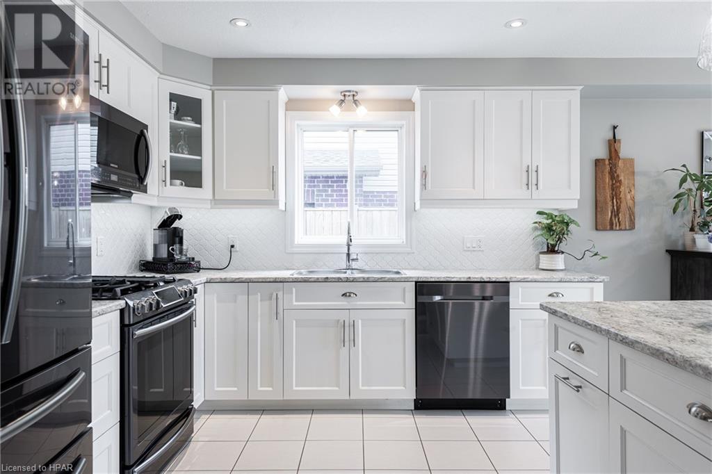 91 Bradshaw Drive, Stratford, Ontario  N5A 0G4 - Photo 10 - 40564591