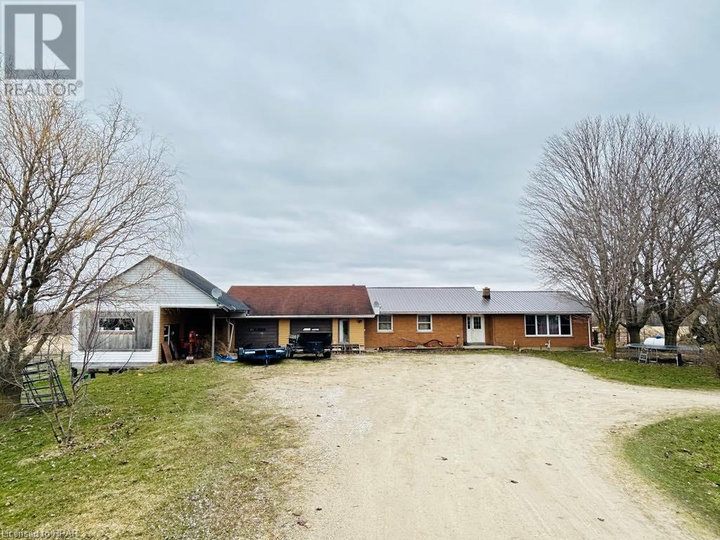 40322 Stone School Road, Wingham, Ontario  N0G 2W0 - Photo 3 - 40565645