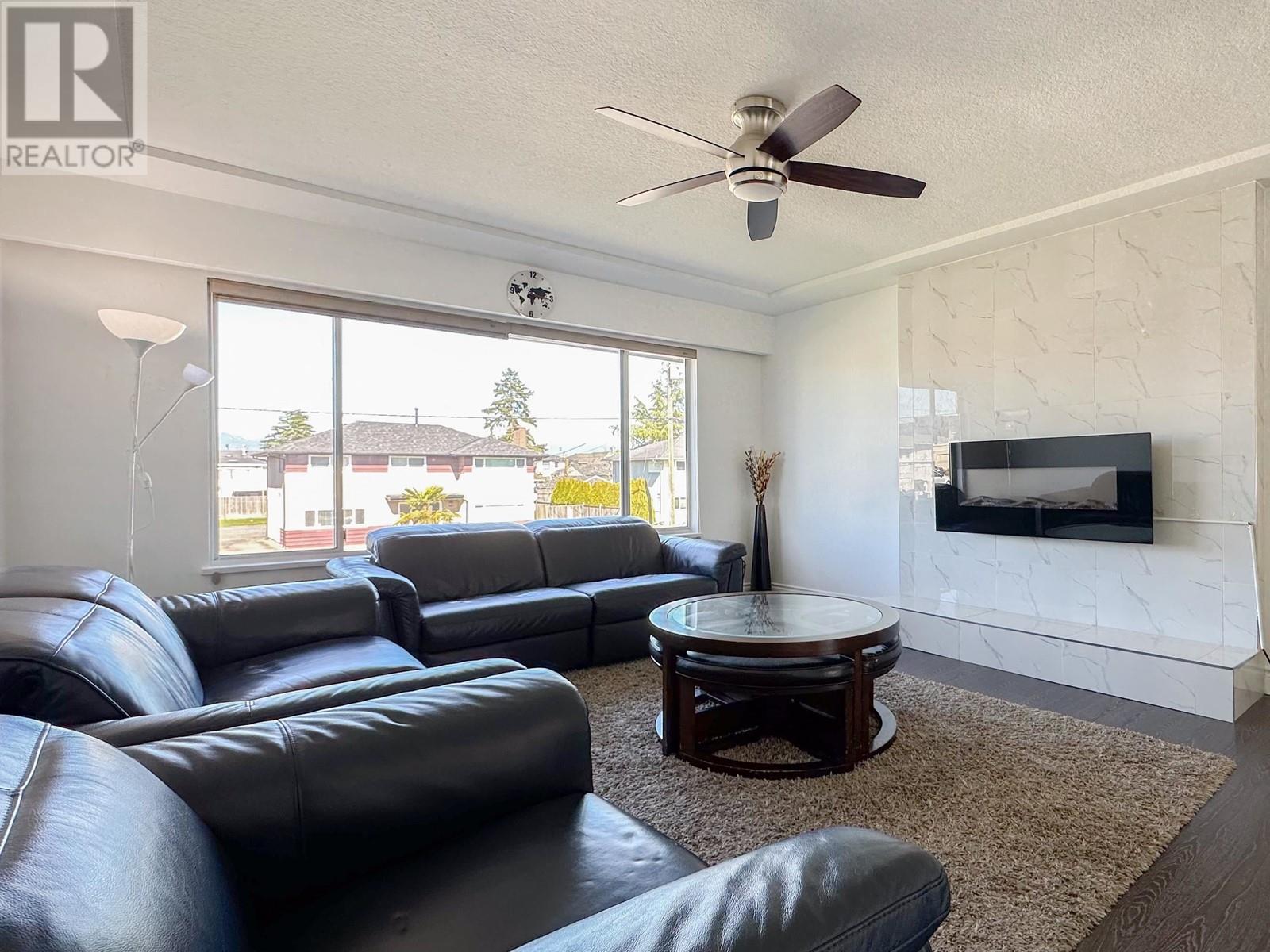 11800 Aztec Street, Richmond, British Columbia  V6X 1H8 - Photo 3 - R2865000