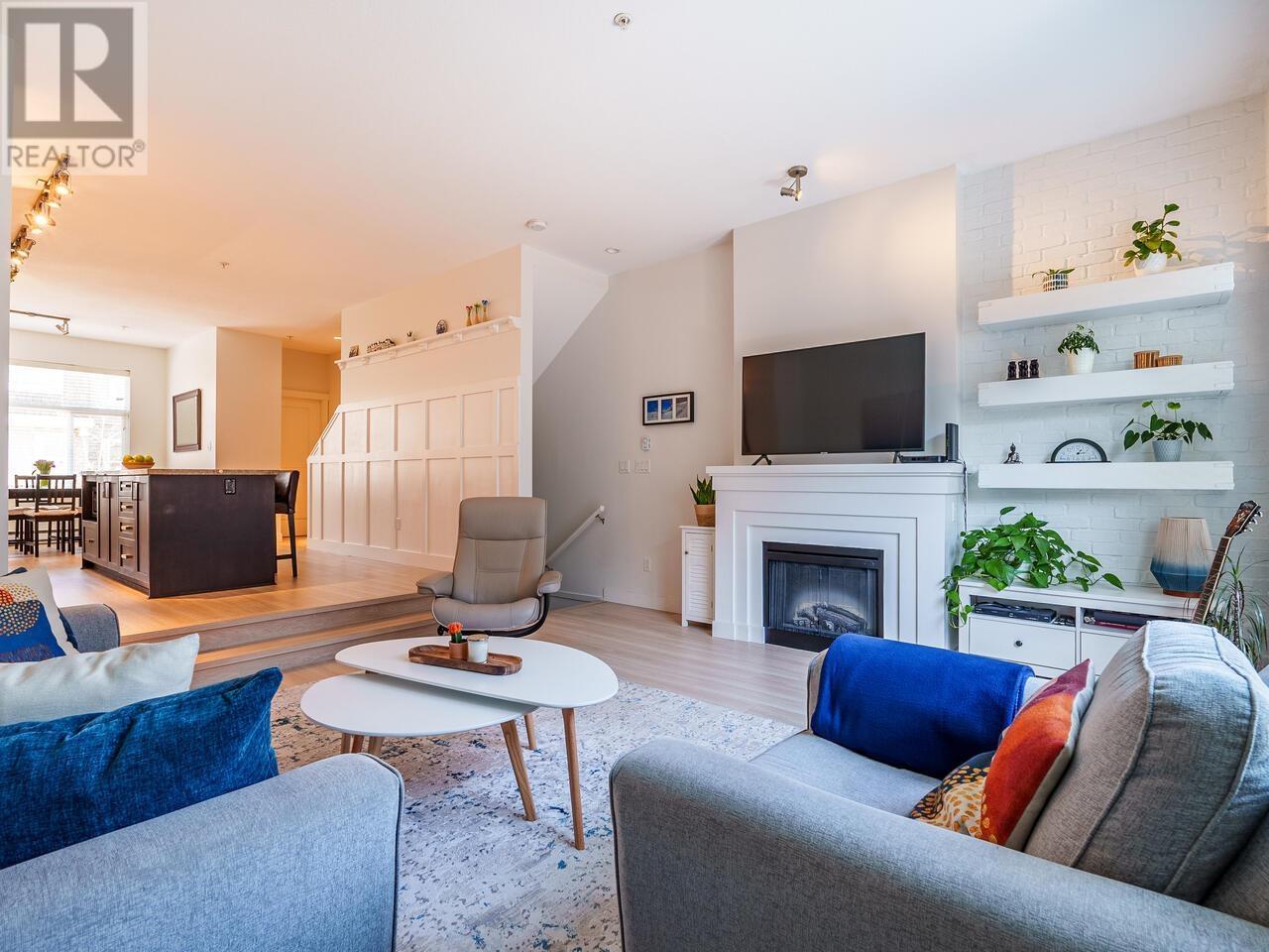 754 Orwell Street, North Vancouver, British Columbia  V7J 0A5 - Photo 3 - R2865590