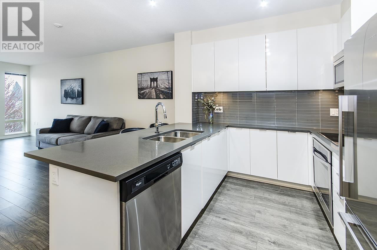 320 2665 Mountain Highway, North Vancouver, British Columbia  V7J 0A8 - Photo 3 - R2865669