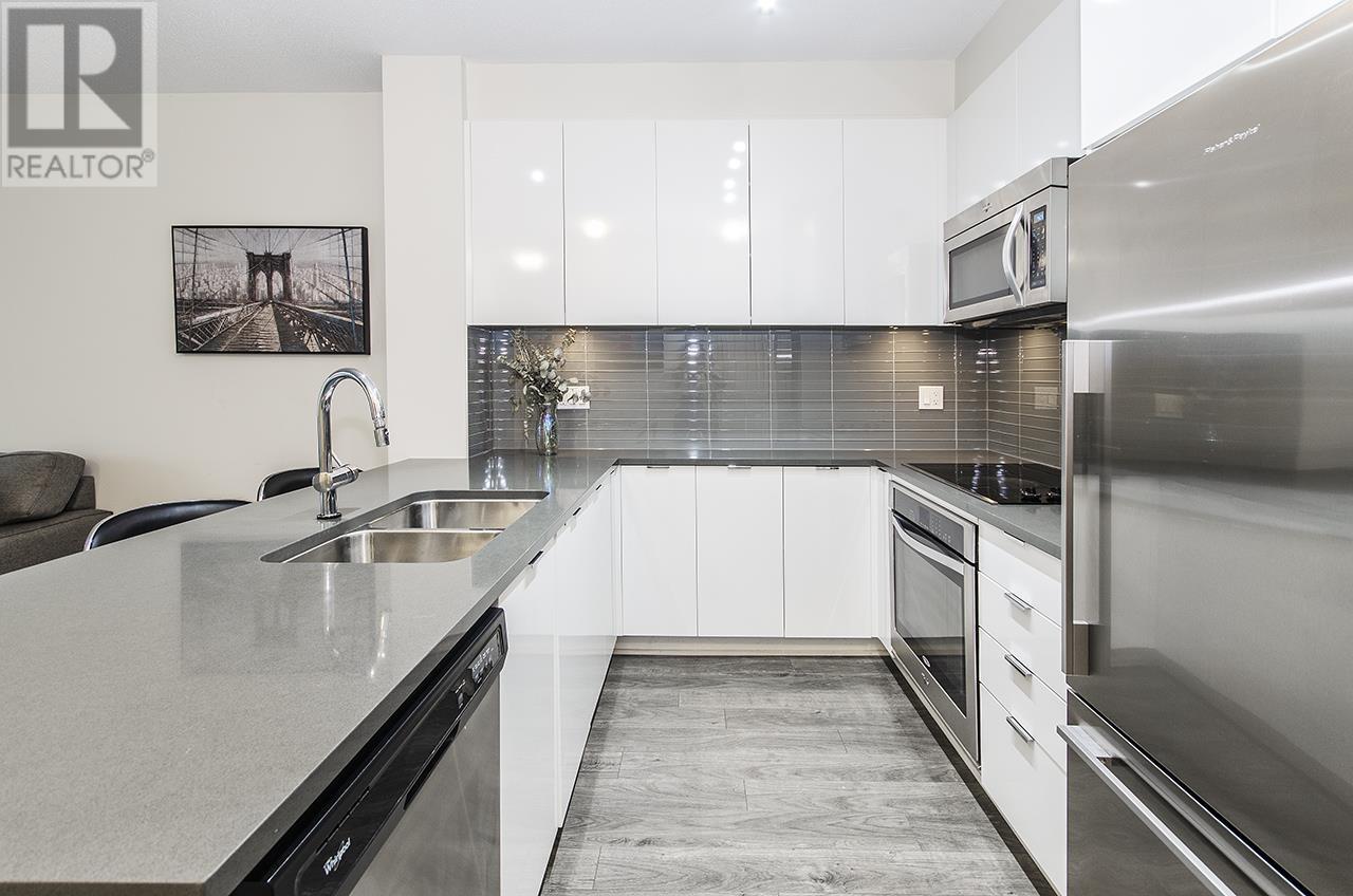 320 2665 Mountain Highway, North Vancouver, British Columbia  V7J 0A8 - Photo 4 - R2865669