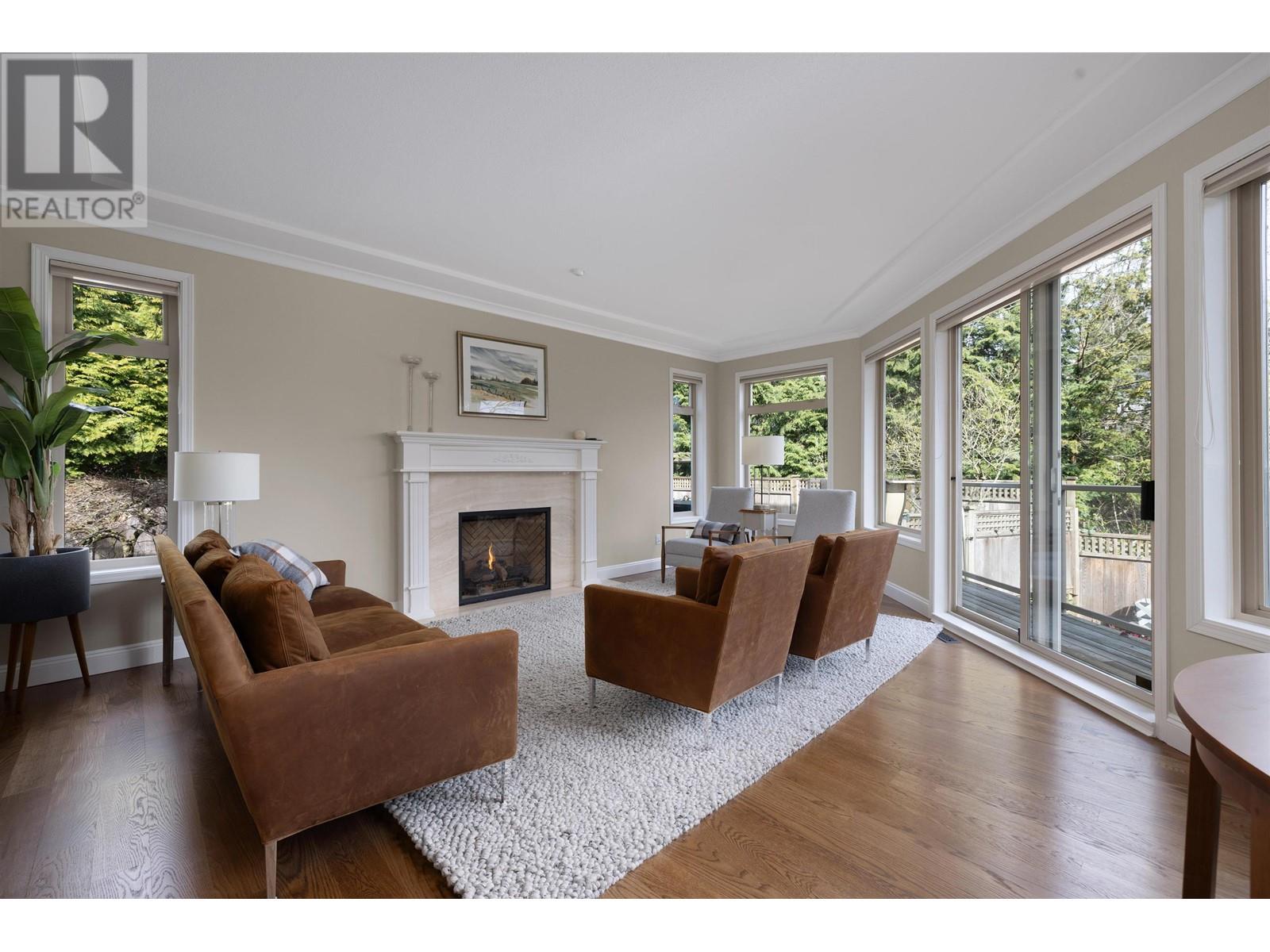 1907 Esquimalt Avenue, West Vancouver, British Columbia  V7V 1S2 - Photo 9 - R2865566