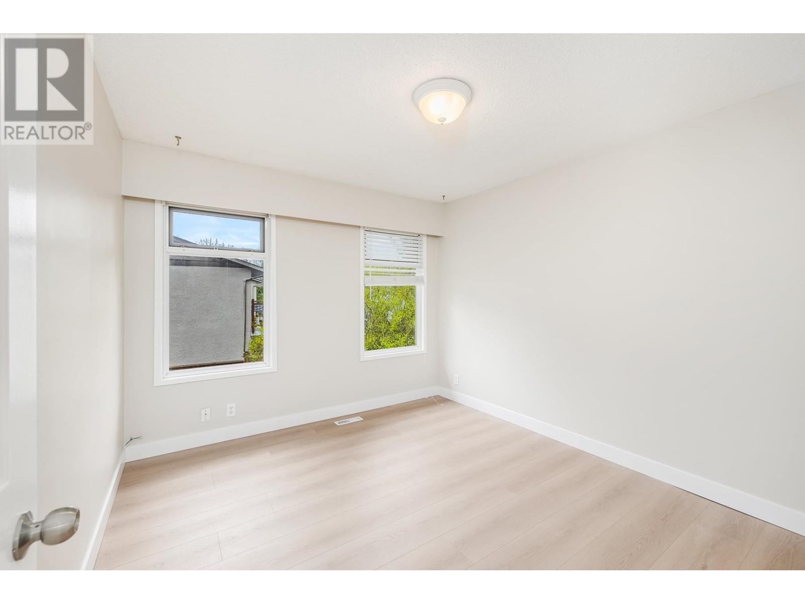 2631 Gordon Avenue, Port Coquitlam, British Columbia  V3C 3W6 - Photo 14 - R2865613