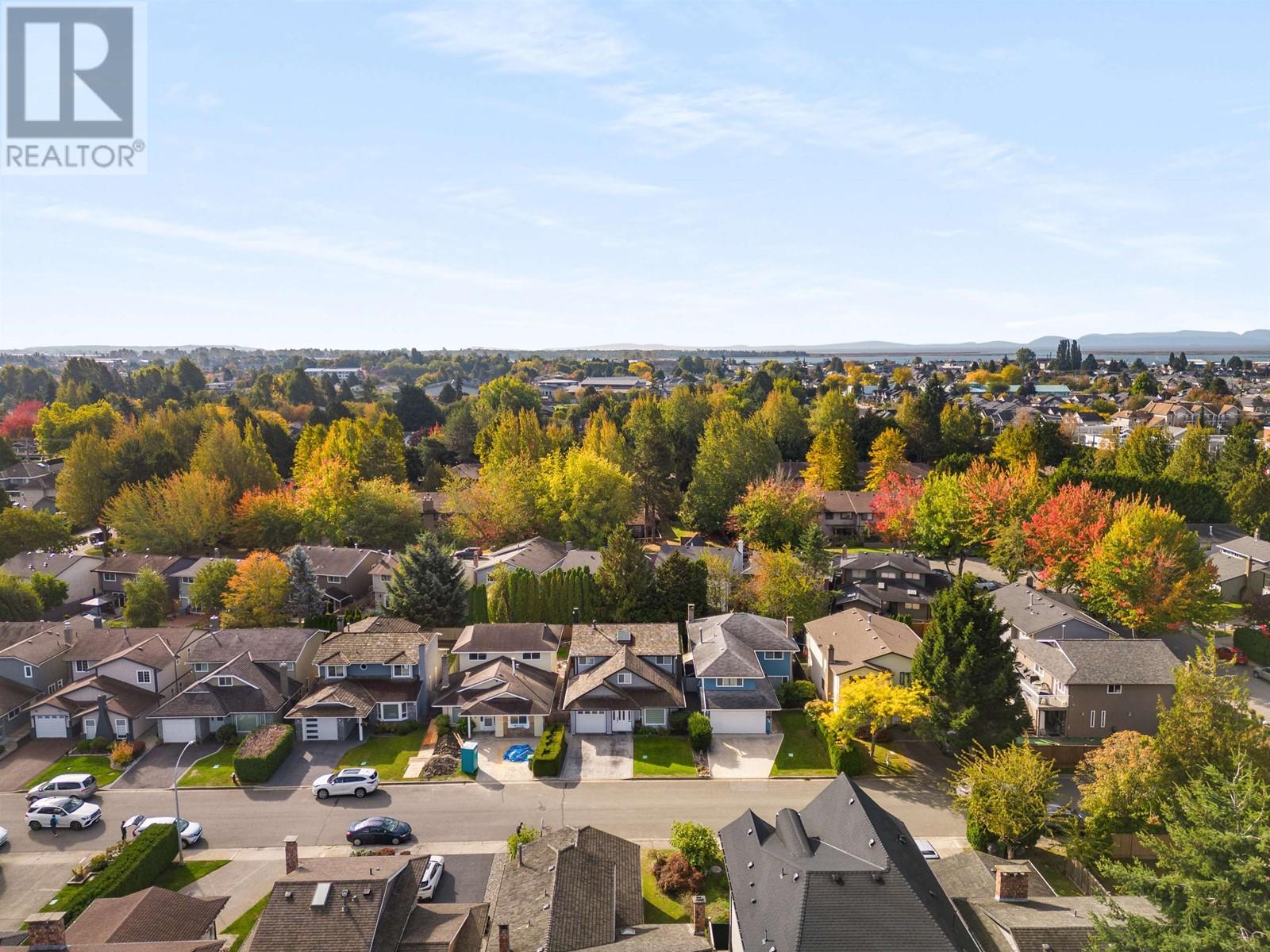 4160 Louisburg Place, Richmond, British Columbia  V7E 5K3 - Photo 4 - R2865617