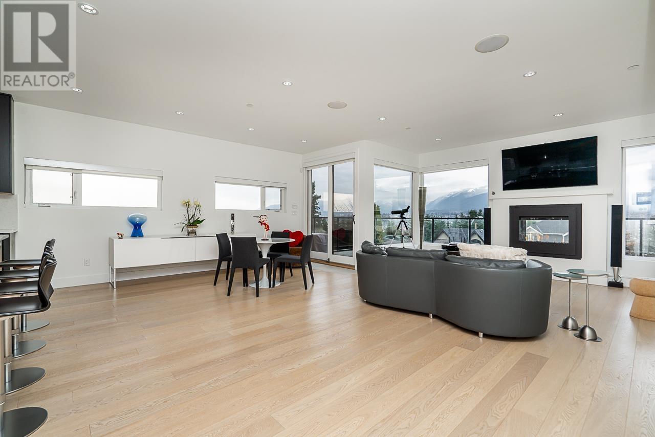 3586 Mcgill Street, Vancouver, British Columbia  V5K 1J1 - Photo 5 - R2865628