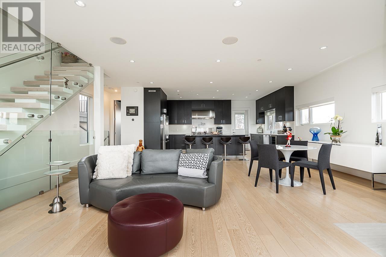 3586 Mcgill Street, Vancouver, British Columbia  V5K 1J1 - Photo 7 - R2865628