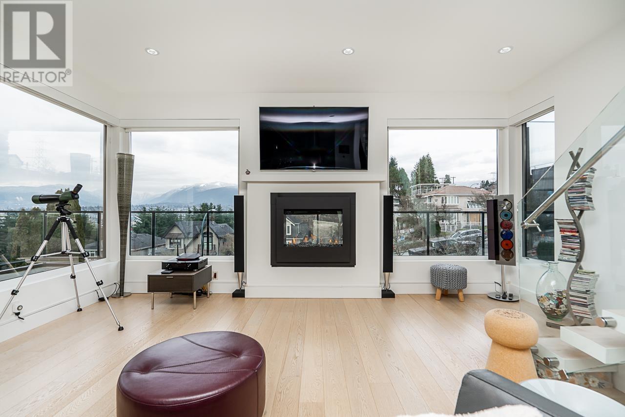 3586 Mcgill Street, Vancouver, British Columbia  V5K 1J1 - Photo 8 - R2865628