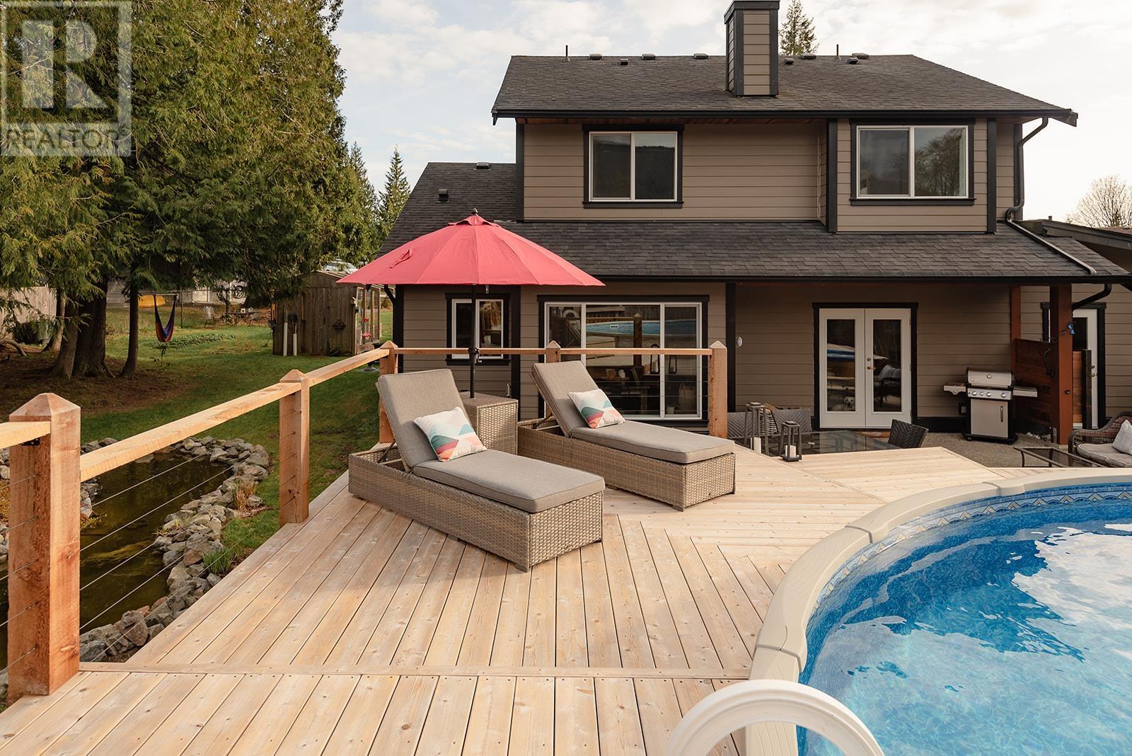 1444 Moondance Place, Gibsons, British Columbia  V0N 1V5 - Photo 1 - R2865629