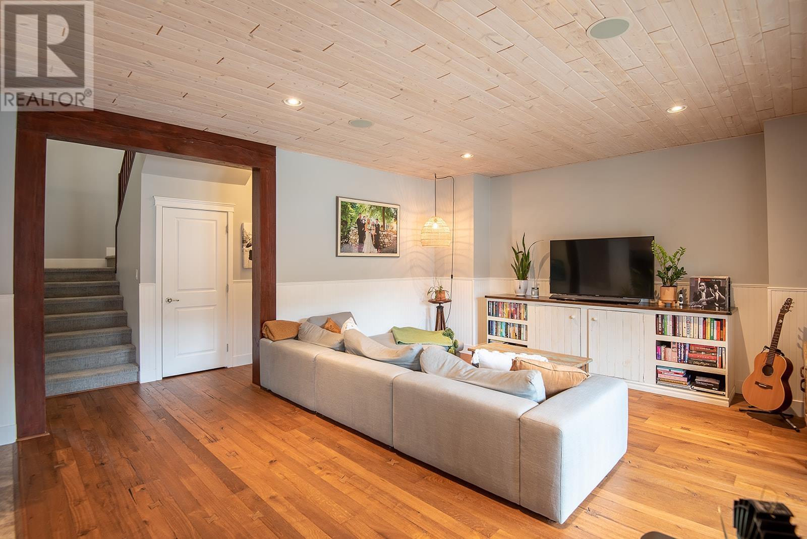 1444 Moondance Place, Gibsons, British Columbia  V0N 1V5 - Photo 13 - R2865629