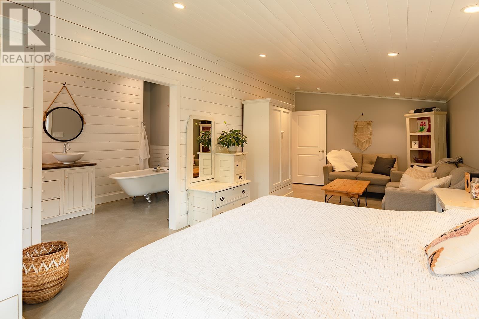 1444 Moondance Place, Gibsons, British Columbia  V0N 1V5 - Photo 26 - R2865629