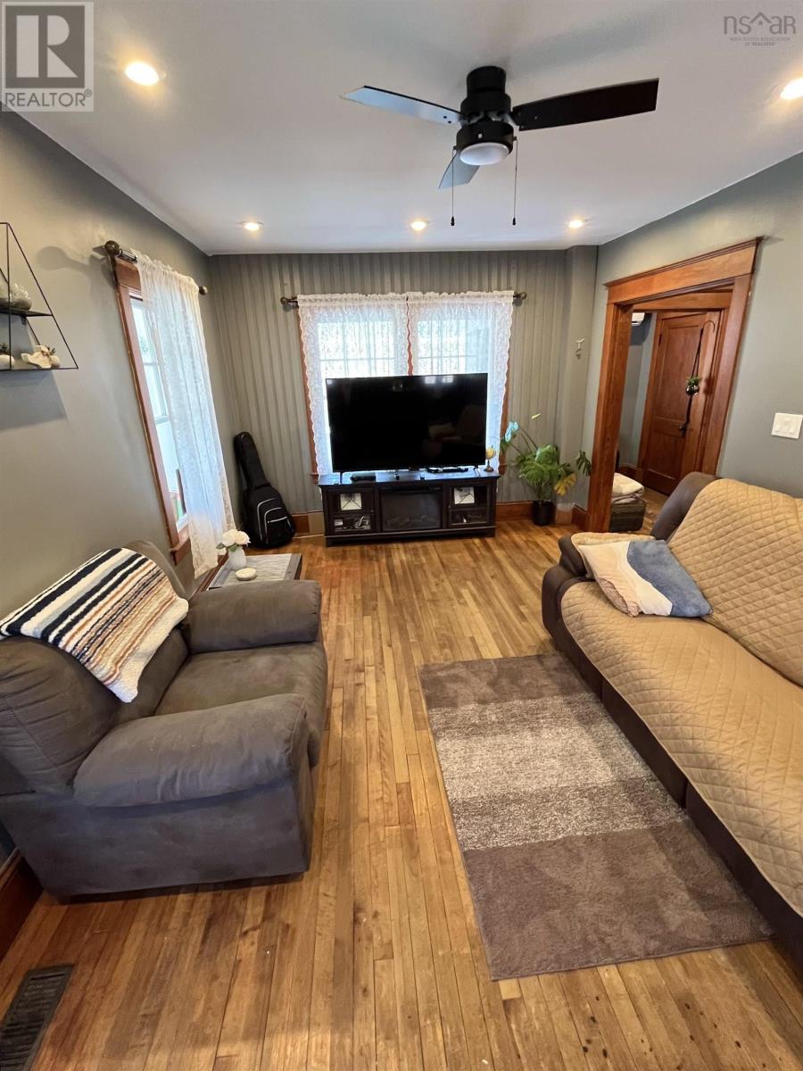 3778 Highway 3, Brooklyn, Nova Scotia  B0J 1H0 - Photo 16 - 202406014