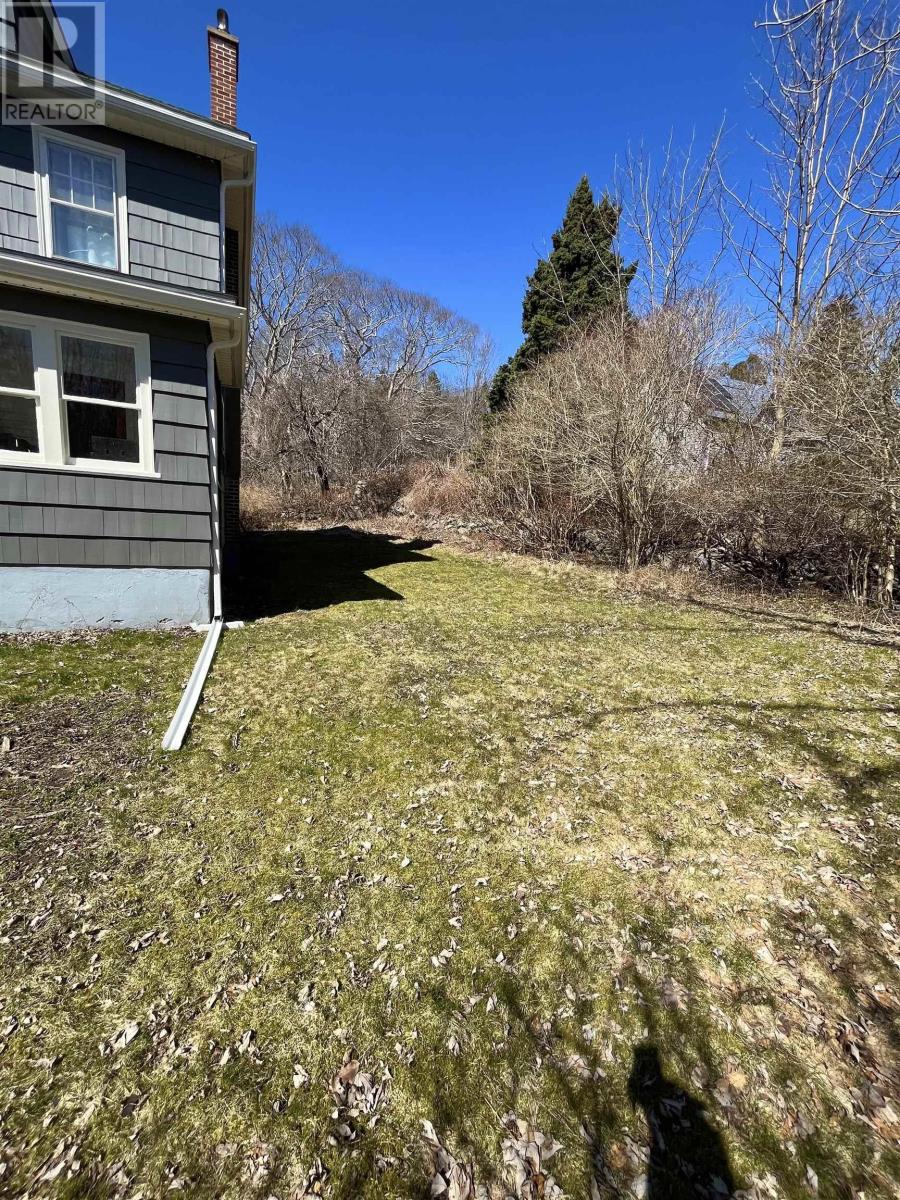 3778 Highway 3, Brooklyn, Nova Scotia  B0J 1H0 - Photo 2 - 202406014