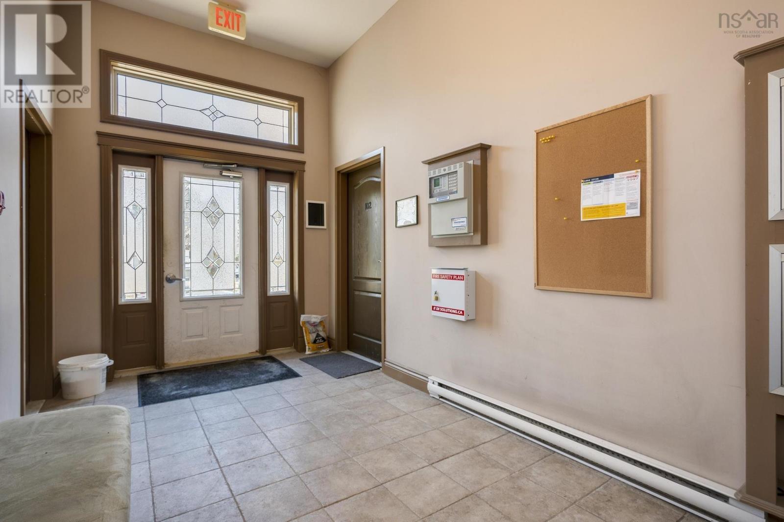 302 5505 Inglis Street, Halifax, Nova Scotia  B3H 1J9 - Photo 2 - 202406015