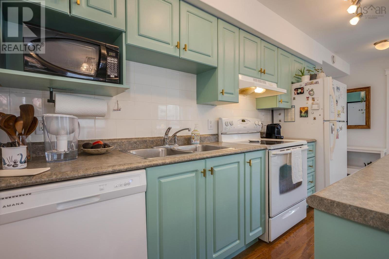 302 5505 Inglis Street, Halifax, Nova Scotia  B3H 1J9 - Photo 8 - 202406015